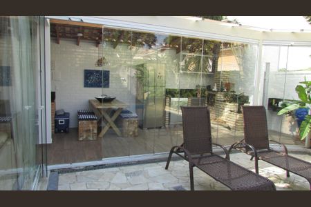 31_photo/94cfaab785.adbb37f92a381176-ATLAS-59e5a6aa-35ea-4a91-9802-2e75542f1490.jpg de casa para alugar com 3 quartos, 247m² em Horizontal Park, Cotia