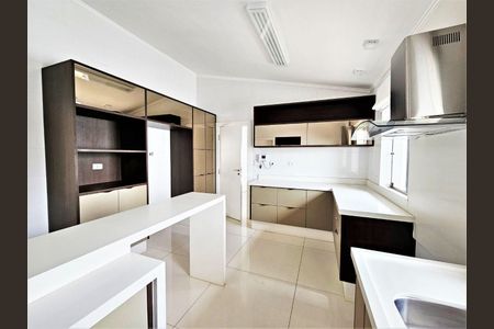 3_photo/94cfaab821.873c8b8e47666640-ATLAS-5ea5eb92-ed29-44b7-bb31-b4adfb3a10ea.jpg de casa de condomínio à venda com 4 quartos, 600m² em Bosque do Vianna, Cotia