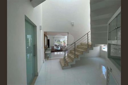 10_photo/94cfaab847.4b1992a7ab35c141-ATLAS-581ed26f-549d-423b-b686-e91600cfe606.jpg de casa à venda com 4 quartos, 491m² em Bosque do Vianna, Cotia