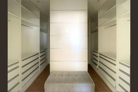 23_photo/94cfaab847.4b1992a7ab35c141-ATLAS-76a0492f-edd5-45bb-856e-0f2629caef50.jpg de casa à venda com 4 quartos, 491m² em Bosque do Vianna, Cotia