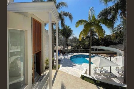 2_photo/94cfaab847.4b1992a7ab35c141-ATLAS-e0c6f3fe-555d-4d05-a037-316e232254a7.jpg de casa à venda com 4 quartos, 491m² em Bosque do Vianna, Cotia