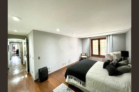 3_photo/94cfaab8a5.c202053c0eb79174-ATLAS-6e6419f6-5fde-4072-b1c5-600d7f4e0818.jpg de casa de condomínio à venda com 4 quartos, 548m² em Jardim da Gloria, Cotia