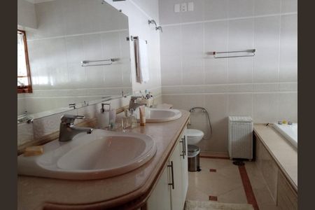 3_photo/94cfaab997.19e03aecb237846c-ATLAS-e20f0ce5-e8c1-4efa-8b42-b8ca3949aa7c.jpg de casa à venda com 3 quartos, 379m² em Horizontal Park, Cotia