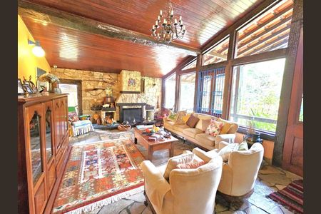 3_photo/94cfaab9a9.131c711fc740dfc3-ATLAS-22b13c39-aee9-461f-bf34-32d18ed1d7ee.jpg de casa à venda com 3 quartos, 350m² em Horizontal Park, Cotia