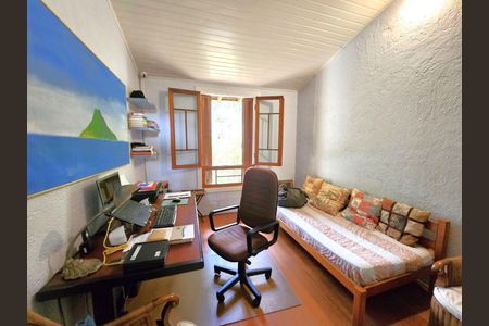 22_photo/94cfaab9a9.131c711fc740dfc3-ATLAS-e35a9a4a-bb39-4fa7-af60-c019fa861d4b.jpg de casa à venda com 3 quartos, 350m² em Horizontal Park, Cotia