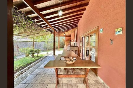 26_photo/94cfaab9a9.a8b057114370f0ae-ATLAS-8463c5e0-7e7e-4158-971b-8eccc45723cb.jpg de casa à venda com 3 quartos, 604m² em Jardim Barbacena, Cotia