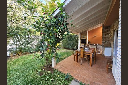 22_photo/94cfaaba09.42fc04046762a4be-ATLAS-d67bd1a5-0dd6-42f6-96f2-fedef4940e68.jpg de casa à venda com 3 quartos, 219m² em Jardim Barbacena, Cotia