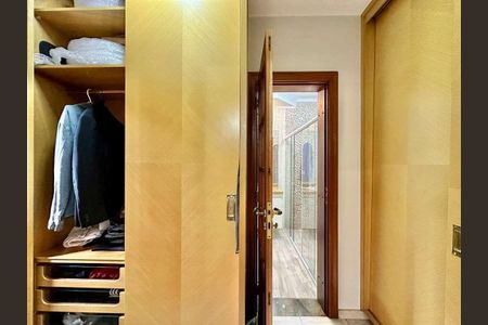 6_photo/94cfaaba13.ceff8192393c33de-ATLAS-421a0f43-b185-4914-991f-fe6b7ff034c8.jpg de casa à venda com 3 quartos, 604m² em Granja Viana, Cotia