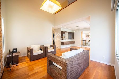 11_photo/94cfaaba13.ceff8192393c33de-ATLAS-91f0c79f-4481-413e-ba01-282e474e2ead.jpg de casa à venda com 3 quartos, 215m² em Granja Viana, Cotia