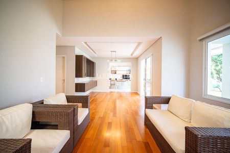 12_photo/94cfaaba13.ceff8192393c33de-ATLAS-ca783667-0068-4d48-84e0-3abc412fe6e4.jpg de casa à venda com 3 quartos, 215m² em Granja Viana, Cotia