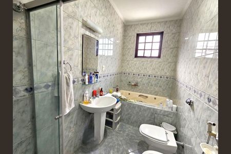 10_photo/94cfaaba3b.1362ecc7aacc93b7-ATLAS-4768cf8a-6f8e-4adc-b163-039ff4e698b8.jpg de casa à venda com 4 quartos, 248m² em Lageadinho, Cotia