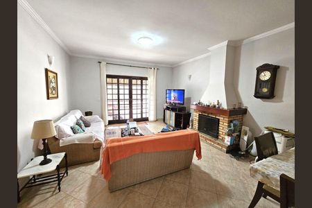 10_photo/94cfaaba3b.1362ecc7aacc93b7-ATLAS-5c867bbc-42bb-4a6a-aba1-334186e541ff.jpg de casa à venda com 4 quartos, 248m² em Lageadinho, Cotia