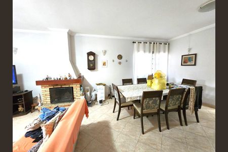 4_photo/94cfaaba3b.1362ecc7aacc93b7-ATLAS-9b4b0f1c-d2d5-41c1-8a8d-8bf6f2a8bc4d.jpg de casa à venda com 4 quartos, 248m² em Lageadinho, Cotia