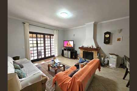 10_photo/94cfaaba3b.1362ecc7aacc93b7-ATLAS-c7ed0d12-7b0a-45b8-ab86-222d7bc81c55.jpg de casa à venda com 4 quartos, 248m² em Lageadinho, Cotia