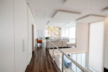 3_photo/94cfaaba3b.7ab1dcad10c9c6f6-ATLAS-8efcf998-d44f-4810-95d5-2f51536ece89.jpg de casa à venda com 3 quartos, 459m² em Lageadinho, Cotia