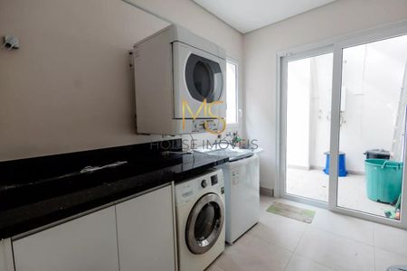 8_photo/94cfaaba3b.7ab1dcad10c9c6f6-ATLAS-b08c10ff-fe2d-4e0a-9d94-708c4022d91b.jpg de casa à venda com 3 quartos, 459m² em Lageadinho, Cotia