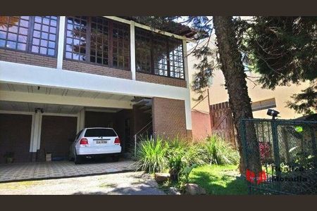 10_photo/94cfaaba5f.cb2272fcfeb20142-ATLAS-82c47c5a-0bbd-46c1-a9be-5e834fe94ec7.jpg de casa à venda com 3 quartos, 450m² em Granja Viana, Cotia