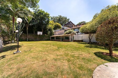 13_photo/94cfaaba63.7e0f2f275a6b5d22-ATLAS-cb6adcf9-212f-47b7-8e6c-3348216a782a.jpg de casa à venda com 6 quartos, 708m² em Granja Viana, Cotia