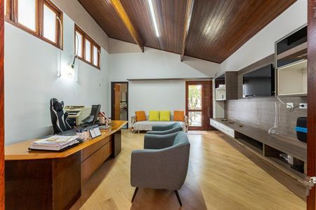 42_photo/94cfaaba63.7e0f2f275a6b5d22-ATLAS-dbae4985-caa9-4109-a165-14b2e953d388.jpg de casa à venda com 6 quartos, 708m² em Granja Viana, Cotia