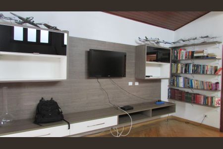 9_photo/94cfaaba63.f90d1e514ded60bc-ATLAS-adce36ac-d83a-4c6c-bd4d-4b463131892e.jpg de casa à venda com 6 quartos, 708m² em Granja Viana, Cotia