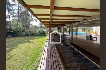 11_photo/94cfaabc61.2f15d505e37c7ac5-ATLAS-5466bb2c-d6d6-48b6-afc1-b6c676cdc684.jpg de casa à venda com 5 quartos, 1190m² em Vila Santo Antônio, Cotia