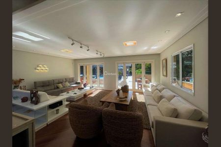 4_photo/94cfaabc8f.9612c2c0390caf5f-ATLAS-0b22e564-828e-4cf8-bee0-d5fd3daad8a9.jpg de casa à venda com 5 quartos, 610m² em Vila Santo Antônio, Cotia