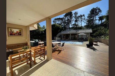 34_photo/94cfaabc8f.9612c2c0390caf5f-ATLAS-384390db-4fb8-46d0-b0ff-4c4e8bc3b471.jpg de casa à venda com 5 quartos, 610m² em Vila Santo Antônio, Cotia