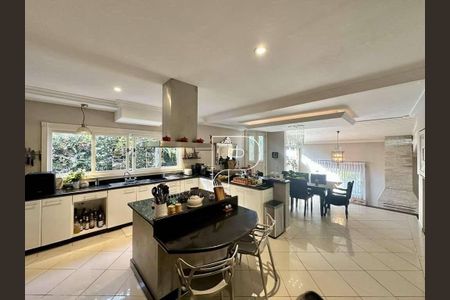 8_photo/94cfaabcb7.5ffd724b337e3a35-ATLAS-4519eef1-d89e-4bf7-8abb-cb50ed6c6332.jpg de casa à venda com 4 quartos, 496m² em Vila Santo Antônio, Cotia