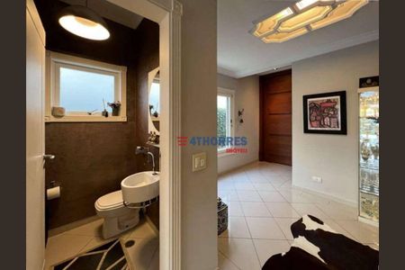 5_photo/94cfaabcb7.5ffd724b337e3a35-ATLAS-699298d2-e18e-4005-822d-a6911ff74130.jpg de casa à venda com 4 quartos, 496m² em Vila Santo Antônio, Cotia