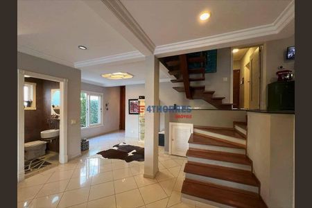 6_photo/94cfaabcb7.5ffd724b337e3a35-ATLAS-e1066744-2d69-4628-ac6b-213f09d4e649.jpg de casa à venda com 4 quartos, 496m² em Vila Santo Antônio, Cotia