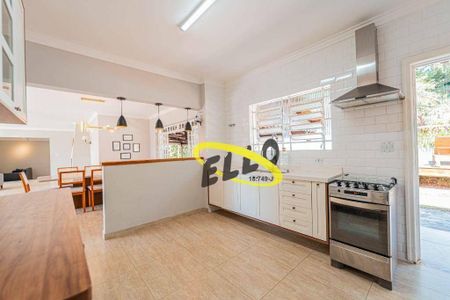 11_photo/94cfaabccb.d7a91d1757fec3a4-ATLAS-473a73f8-dedd-497c-a980-c07bb87542f2.jpg de casa para alugar com 3 quartos, 418m² em Vila Santo Antônio, Cotia