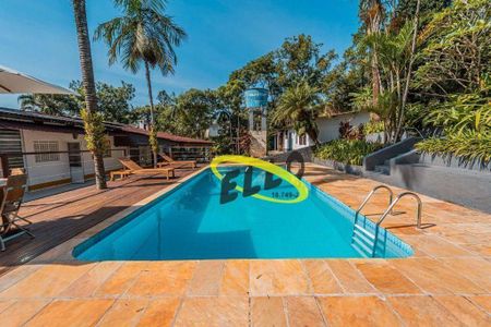 3_photo/94cfaabccb.d7a91d1757fec3a4-ATLAS-5a8b1f4b-aa0b-4a4d-9b63-7c5a2ce15b6e.jpg de casa à venda com 3 quartos, 418m² em Vila Santo Antônio, Cotia