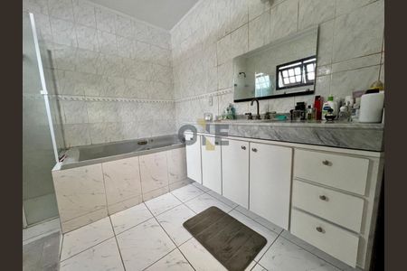 7_photo/94cfaabd1b.005b2c2c0d5e94b6-ATLAS-282c6fc5-c7e6-4023-b666-6e28f6d395fb.jpg de casa à venda com 3 quartos, 480m² em Vila Santo Antônio, Cotia