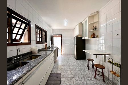 7_photo/94cfaabd1b.caf1eedd533f6800-ATLAS-79367191-0200-4e14-acb8-61f42a7aa8ed.jpg de casa à venda com 3 quartos, 480m² em Vila Santo Antônio, Cotia