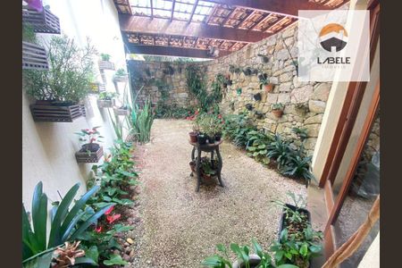 59_photo/94cfaabd27.5e2bd9d32391e806-ATLAS-2f4e708f-6afc-480c-b73f-6f68f564a14a.jpg de casa para alugar com 4 quartos, 870m² em Vila Santo Antônio, Cotia