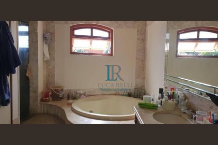 5_photo/94cfaabd27.668adb25e740486e-ATLAS-6b7b60e5-4bc0-4f33-9a75-9e23d79f84ef.jpg de casa à venda com 4 quartos, 890m² em Vila Santo Antônio, Cotia