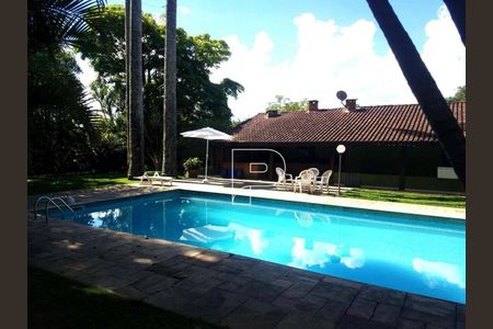 11_photo/94cfaabd27.7aeb7bc2eb1ec1ba-ATLAS-4d7a72d6-4025-4fec-aaba-8f9c1561664a.jpg de casa à venda com 5 quartos, 1000m² em Vila Santo Antônio, Cotia