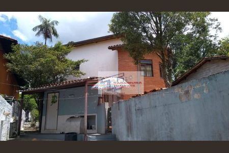 4_photo/94cfaabd29.3a37fa67e20dd3de-ATLAS-9e1e8958-c981-4a27-b57f-2cf0077595b7.jpg de casa à venda com 3 quartos, 131m² em Vila Santo Antônio, Cotia