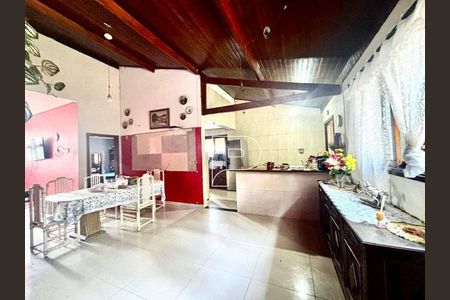 9_photo/94cfaabd2b.ffdd1ddaa3c736e5-ATLAS-c5481c52-9944-4742-b76b-e66f21d72e22.jpg de casa à venda com 4 quartos, 324m² em Vila Santo Antônio, Cotia