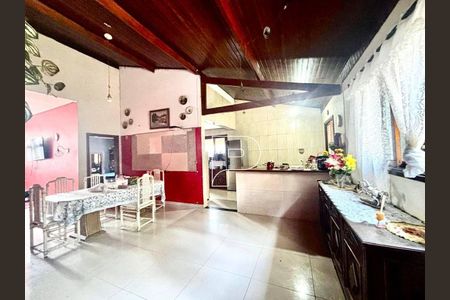 4_photo/94cfaabd2b.ffdd1ddaa3c736e5-ATLAS-e5e75f6b-50bf-4eda-b8a2-c43b9350f70f.jpg de casa à venda com 4 quartos, 324m² em Vila Santo Antônio, Cotia
