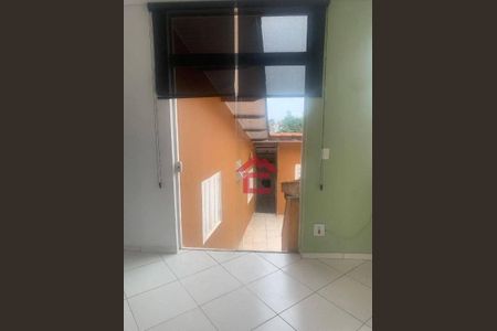 12_photo/94cfaabd59.33726d087b2385a1-ATLAS-89446ac8-cf32-42e2-b2b5-fea2f2afc12f.jpg de casa para alugar com 2 quartos, 250m² em Vila Santo Antônio, Cotia