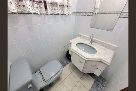 4_photo/94cfaabd61.e100dba37721dde7-ATLAS-01906fff-137d-4675-9dc0-53a75e489edf.jpg de casa à venda com 4 quartos, 265m² em Vila Santo Antônio, Cotia