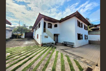 9_photo/94cfaabd61.e100dba37721dde7-ATLAS-21d10941-e765-4e08-8c82-c44041ca922b.jpg de casa à venda com 4 quartos, 265m² em Vila Santo Antônio, Cotia