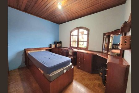 3_photo/94cfaabd61.e100dba37721dde7-ATLAS-a8d0ea9a-edee-41dc-a760-381a59bdcb2a.jpg de casa à venda com 4 quartos, 265m² em Vila Santo Antônio, Cotia