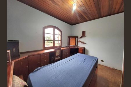 6_photo/94cfaabd61.e100dba37721dde7-ATLAS-fd3b55ae-38a6-4db1-a169-59df4fef285c.jpg de casa à venda com 4 quartos, 265m² em Vila Santo Antônio, Cotia