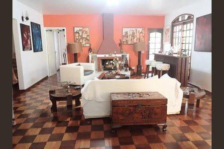 12_photo/94cfaabd83.d8f3cca0626dceee-ATLAS-9ebf82a4-630e-4113-9b19-e0dce60dd1f2.jpg de casa à venda com 3 quartos, 249m² em Vila Santo Antônio, Cotia