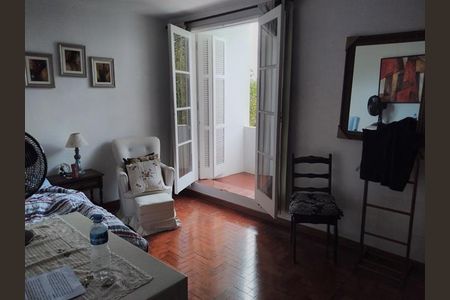 4_photo/94cfaabd83.d8f3cca0626dceee-ATLAS-d4829812-a4b1-42c8-8efd-d91a194d1dac.jpg de casa à venda com 3 quartos, 249m² em Vila Santo Antônio, Cotia