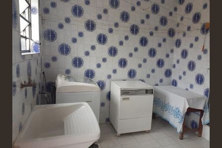 12_photo/94cfaabd83.d8f3cca0626dceee-ATLAS-f2ea2b43-7a8f-4056-9780-5943bd67b8b6.jpg de casa à venda com 3 quartos, 249m² em Vila Santo Antônio, Cotia