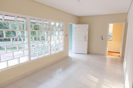 18_photo/94cfaabdab.589b6d9b0b411b9f-ATLAS-aac62bc3-06da-433b-86af-8f12e73f658d.jpg de casa para alugar com 3 quartos, 201m² em Vila Santo Antônio, Cotia