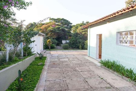 4_photo/94cfaabdab.589b6d9b0b411b9f-ATLAS-f6493183-6464-49c4-bd4b-bb80ae232b7e.jpg de casa para alugar com 3 quartos, 201m² em Vila Santo Antônio, Cotia
